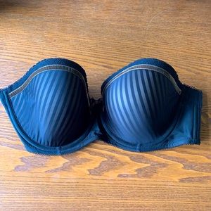 Freya pinstripe strapless bra 28G